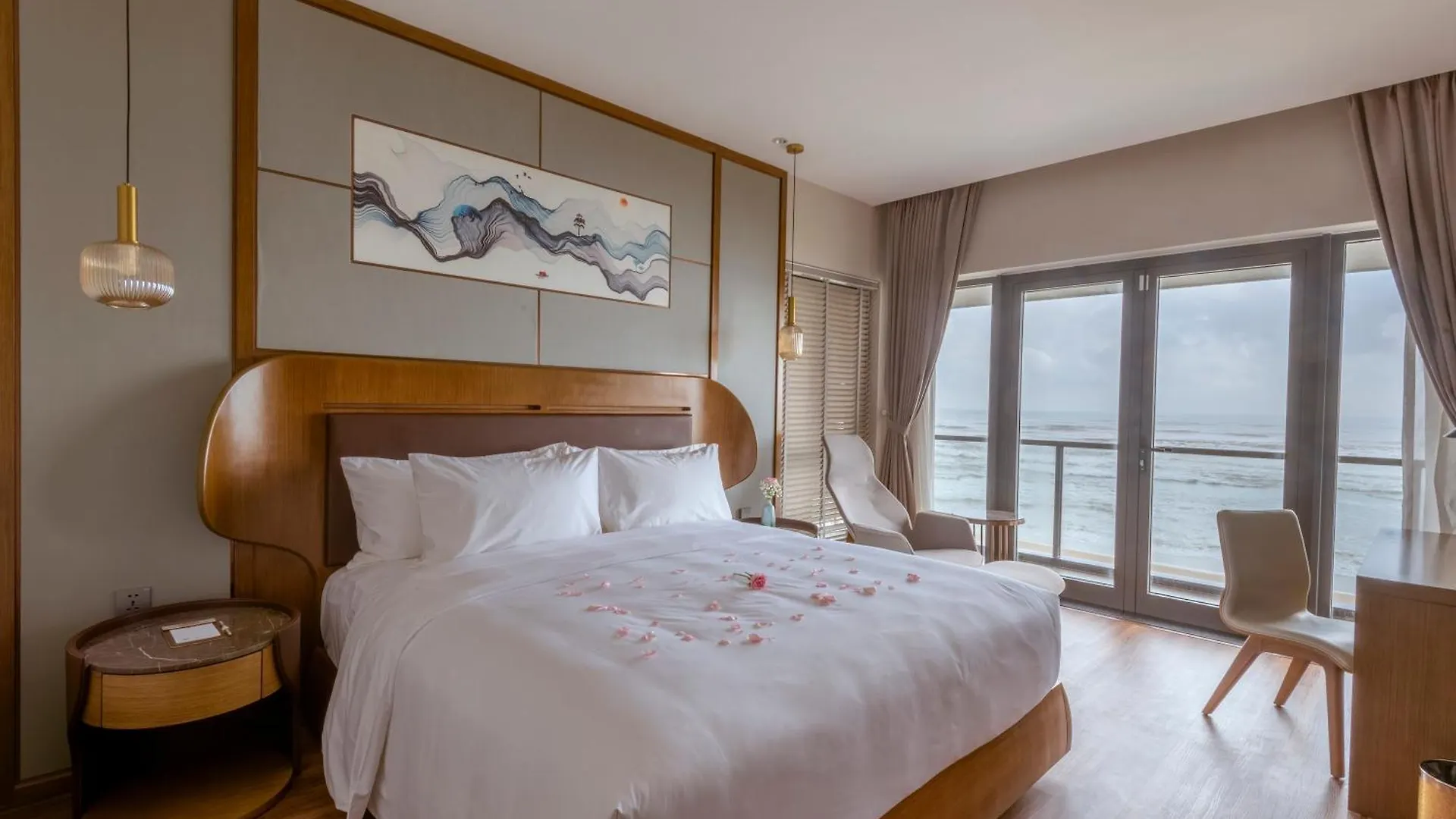 Koi Resort & Residence Da Nang