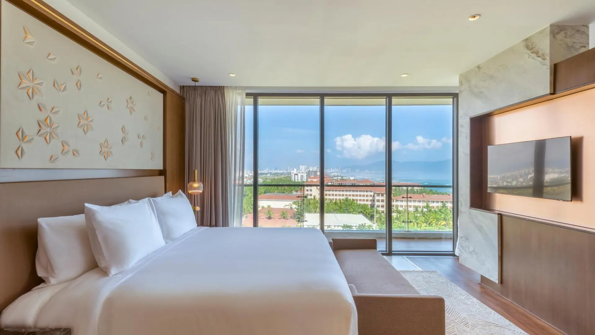 Koi Resort & Residence Da Nang