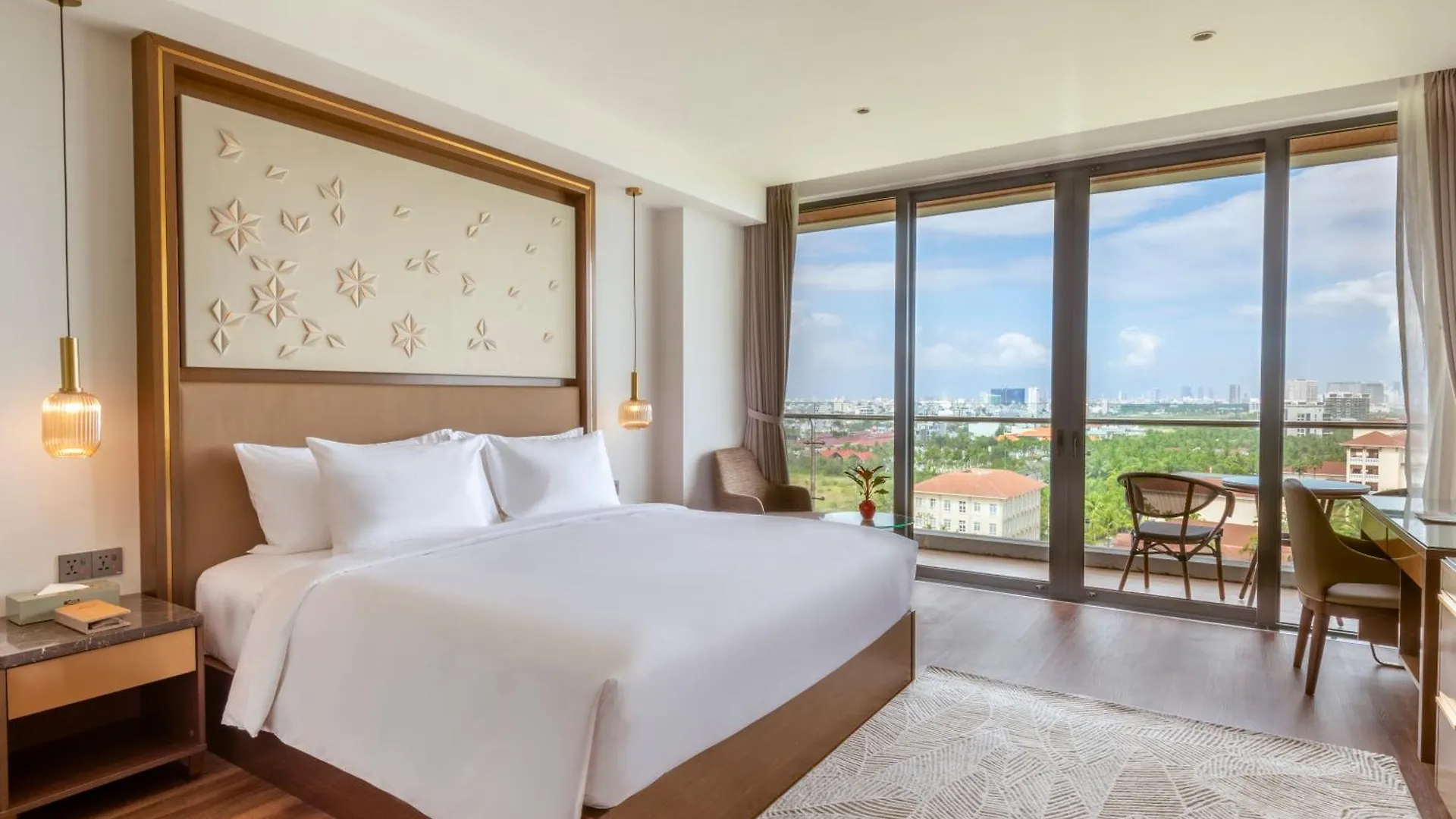 Koi Resort & Residence Da Nang