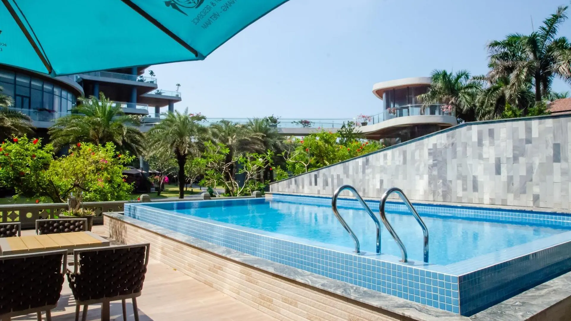 Koi Resort & Residence Дананг